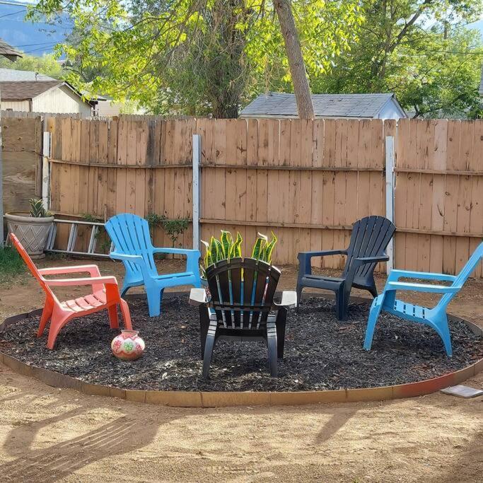 Cheerful 3 Bedroom House. Great Location Colorado Springs Exteriér fotografie