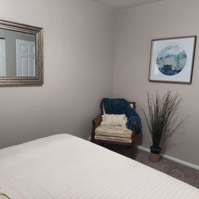 Cheerful 3 Bedroom House. Great Location Colorado Springs Exteriér fotografie